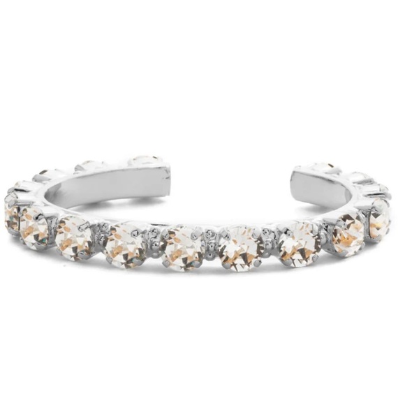NWOT💎Women’s Riveting Romance Swarovski 16 Crystal Bangle Bracelet. - Picture 2 of 9